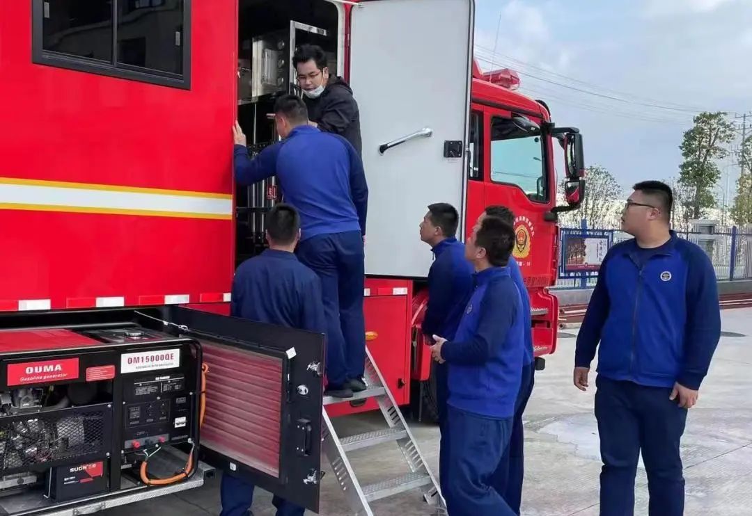 用心服务，彰显温暖！9888拉斯维加斯专用车2022年“冬季关爱服务月”专项活动持续进行中