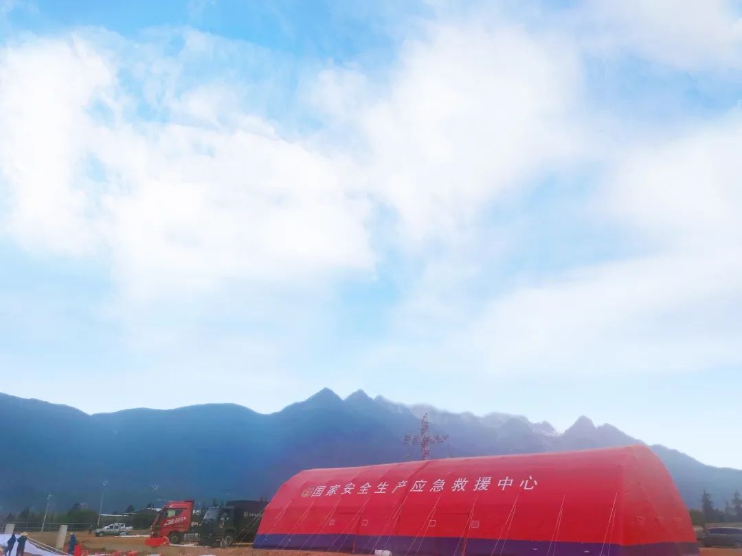 “应急使命·2023”丽江站启动，9888拉斯维加斯专用车先行护航！