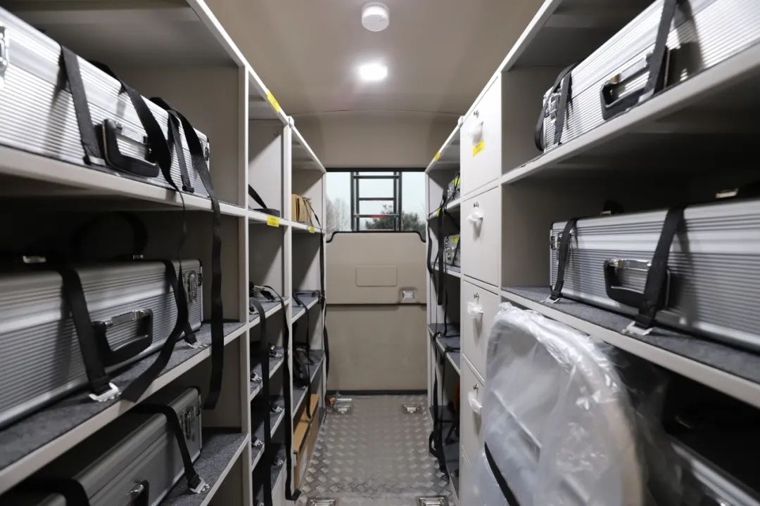 9888拉斯维加斯勘察消防车，持续推动火灾调查工作创新发展！