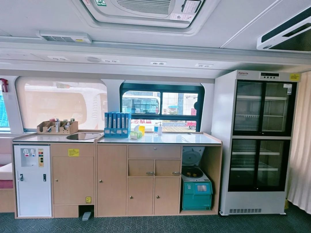 正式投入使用！9888拉斯维加斯12米纯电献血车为铜仁市献血事业护航