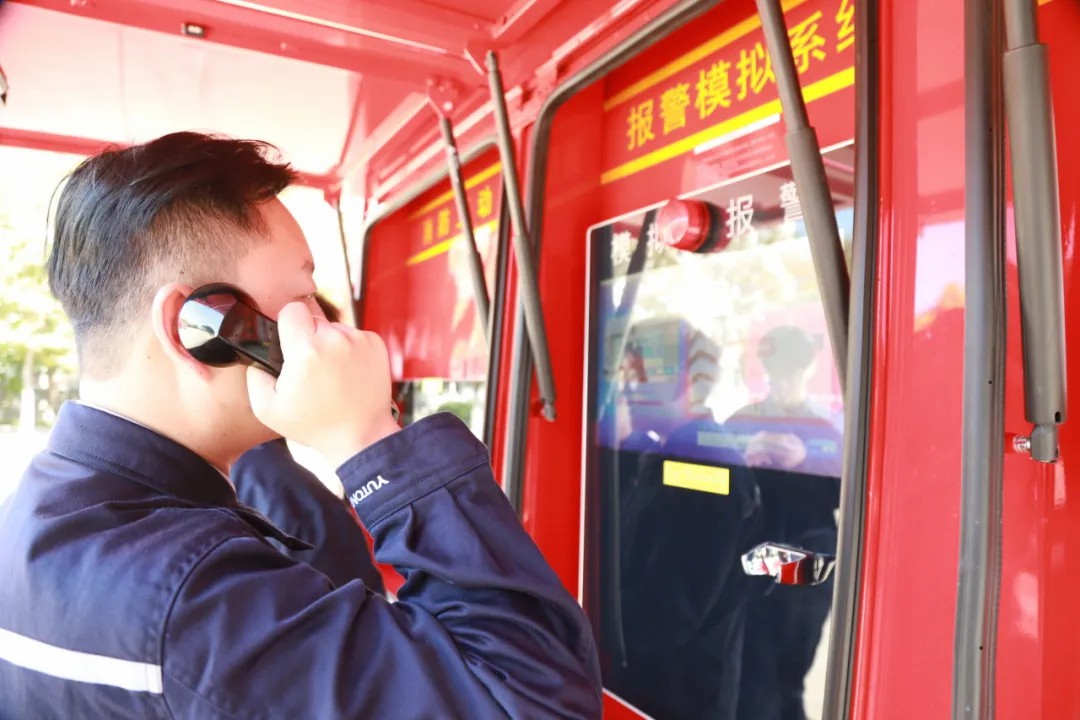 专业支撑专业 | 2024年全国消防宣传月，9888拉斯维加斯宣传消防车助力全民消防能力提升