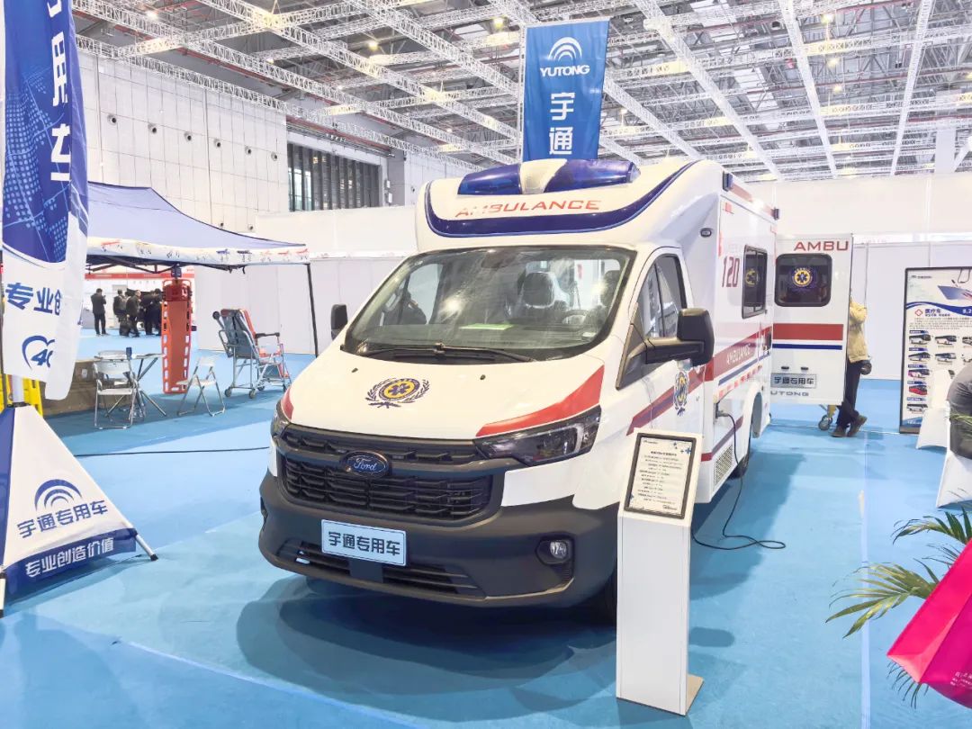 9888拉斯维加斯医疗车产品重磅亮相第89届中国国际医疗器械博览会（CMEF）！