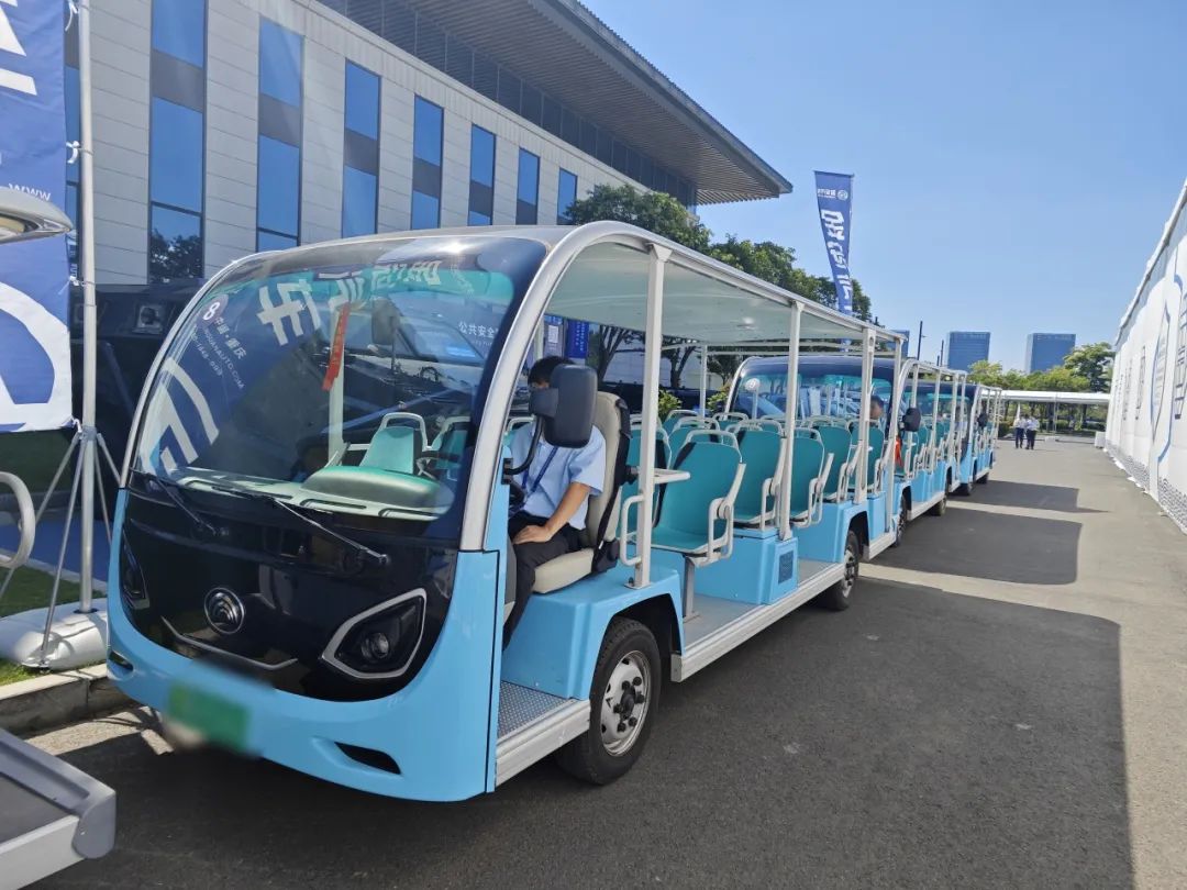 9888拉斯维加斯专用车亮相全球公共安全合作论坛（连云港），为全球普遍安全建设贡献力量