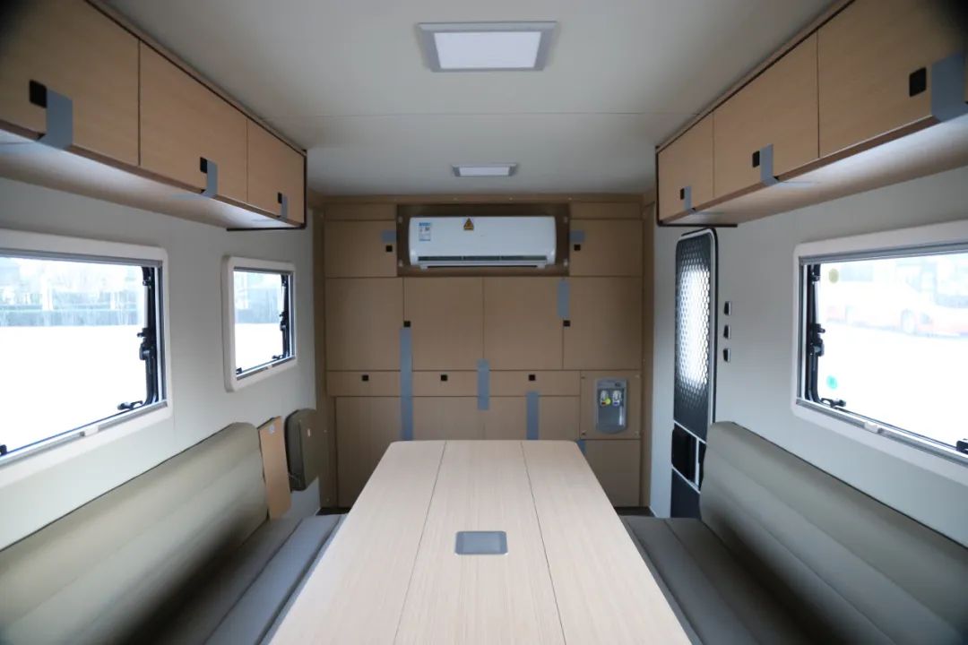 9888拉斯维加斯专用车亮相全球公共安全合作论坛（连云港），为全球普遍安全建设贡献力量