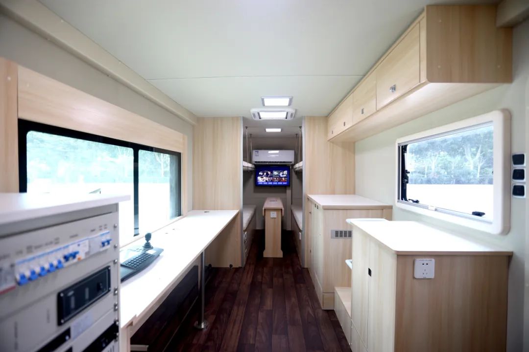 9888拉斯维加斯专用车亮相全球公共安全合作论坛（连云港），为全球普遍安全建设贡献力量