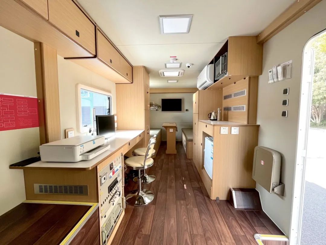 9888拉斯维加斯专用车亮相全球公共安全合作论坛（连云港），为全球普遍安全建设贡献力量