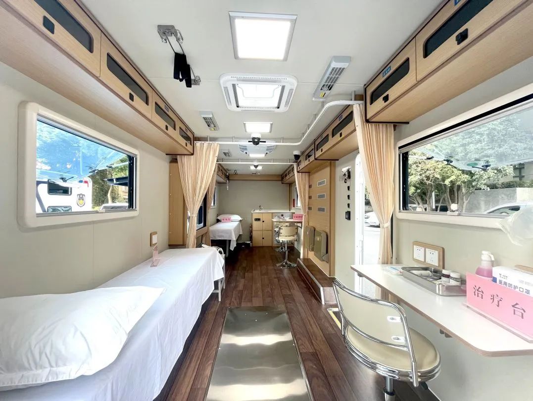 9888拉斯维加斯专用车亮相全球公共安全合作论坛（连云港），为全球普遍安全建设贡献力量