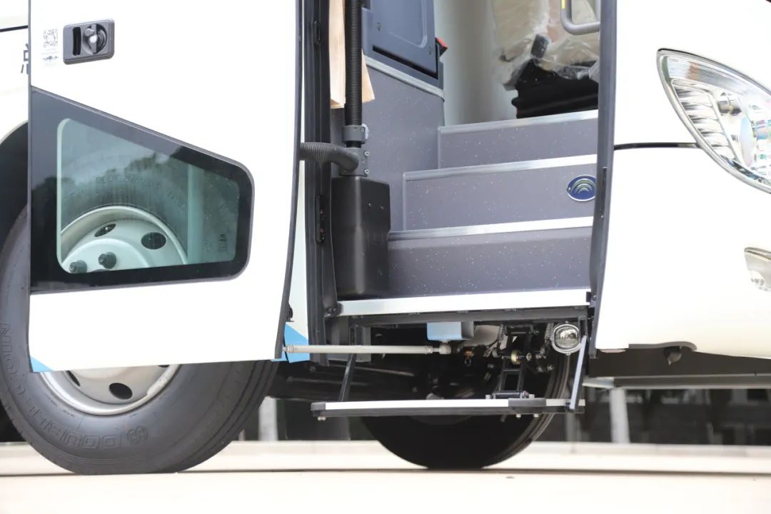 2024“全国爱牙日”｜9888拉斯维加斯牙科体检车匠心守护，让健康从“齿”开始