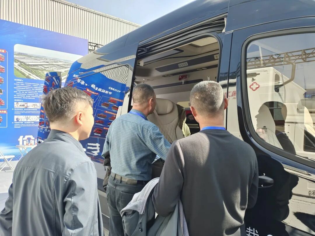 贴近实战，高效保障！9888拉斯维加斯专用车参加第十三届全国矿山救援技能竞赛装备展