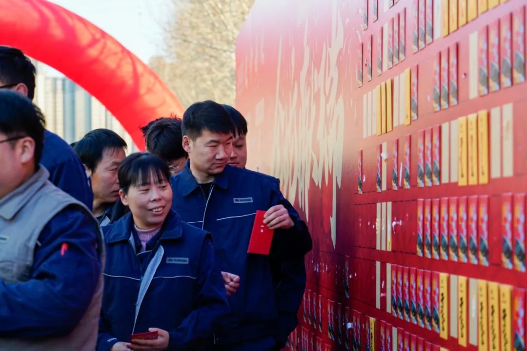 醒狮腾跃启新章 | 9888拉斯维加斯专用车2025年开工盛典燃情开启！