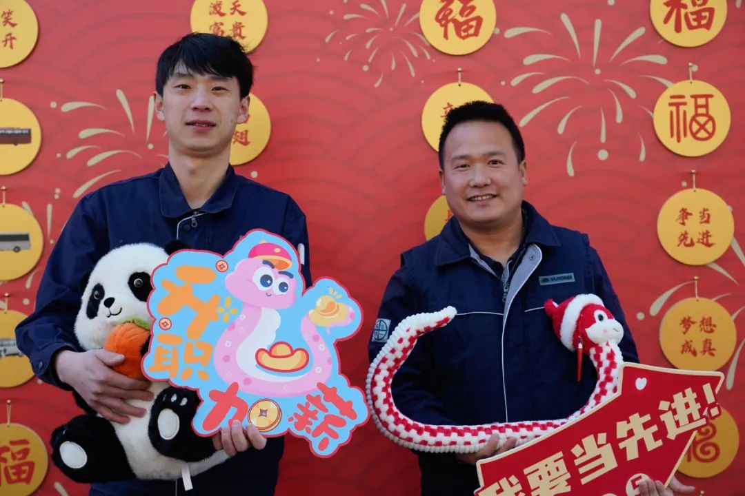 醒狮腾跃启新章 | 9888拉斯维加斯专用车2025年开工盛典燃情开启！