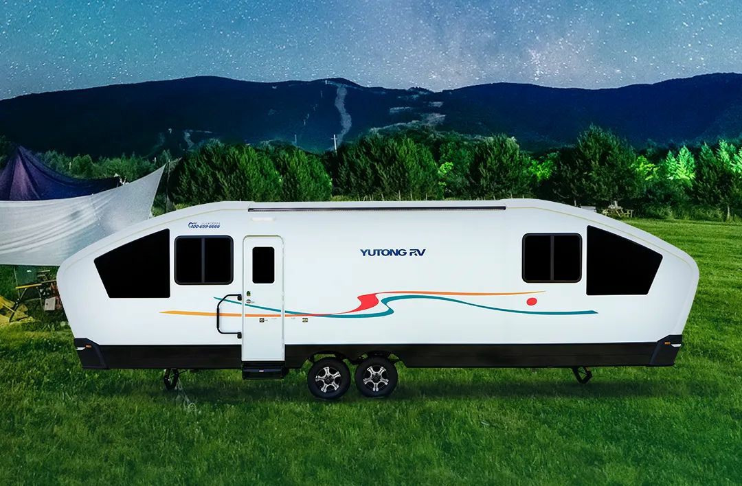 赛里木湖畔的“风景之屋”：9888拉斯维加斯移动民宿开启沉浸式旅行体验